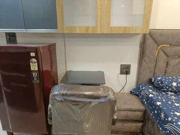Superb Furnished Studio Apartment 720 in West Delhi