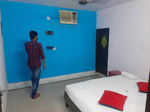 OYO 89748 Rl Residency