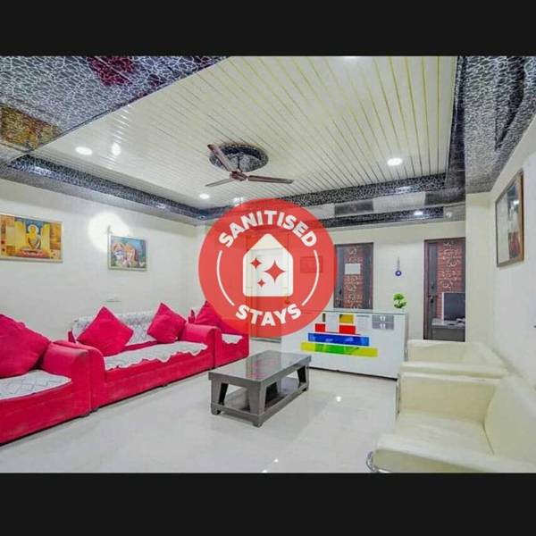 OYO 89358 Lorde Krishna Palace