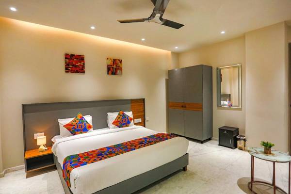 FabExpress Aroma Corporate Suites