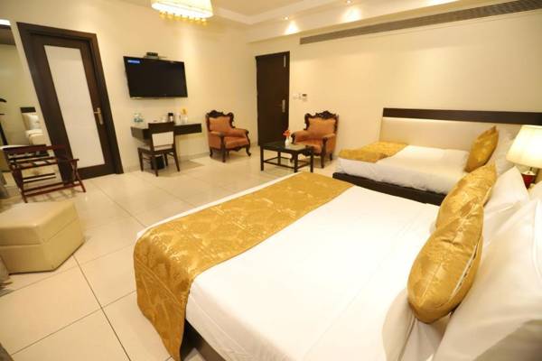 Hotel Amrapali Grand