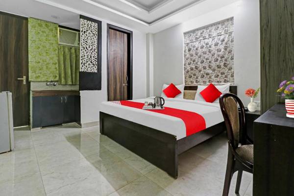 OYO 90231 Happy Feet