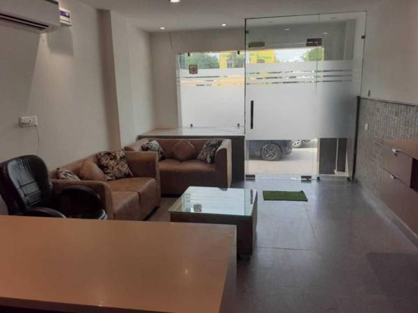 OYO 90426 Hotel Daffodils