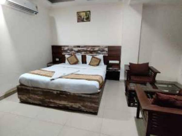 OYO 91875 Hotel Park Palace