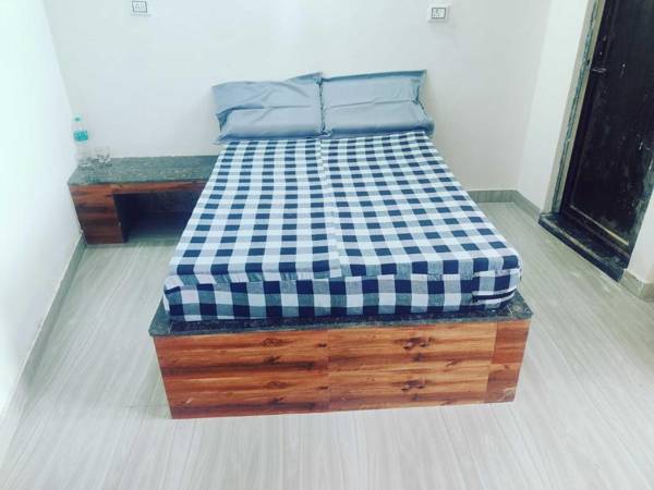 OYO 92111 Helooeesh Rooms