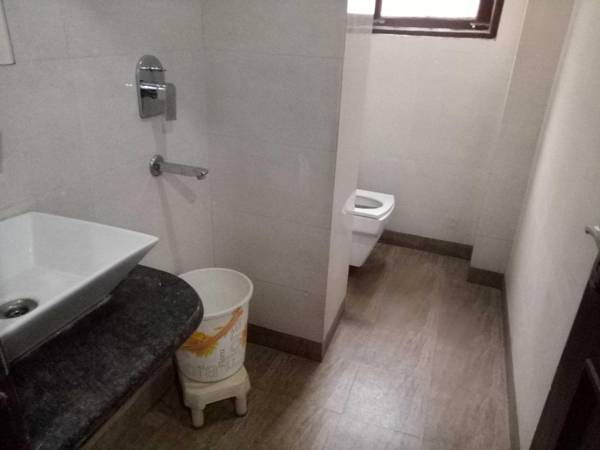 OYO 92325 Hotel Diamond Inn