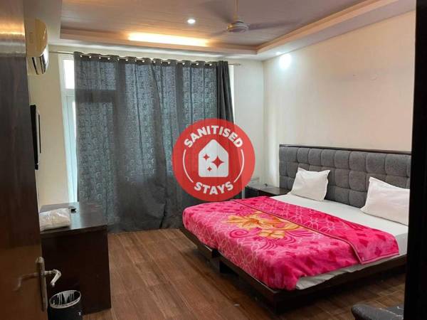 OYO 92730 Satguru Guest House