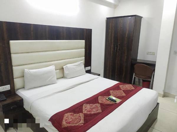 Hotel Sky Blue Near Delhi Airport