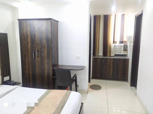 Hotel Sky Blue Near Delhi Airport