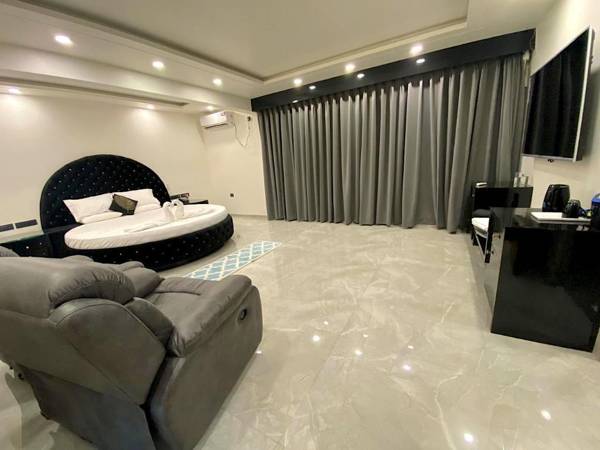 Anand Resort - A luxury Private Pool Villa in Nasik