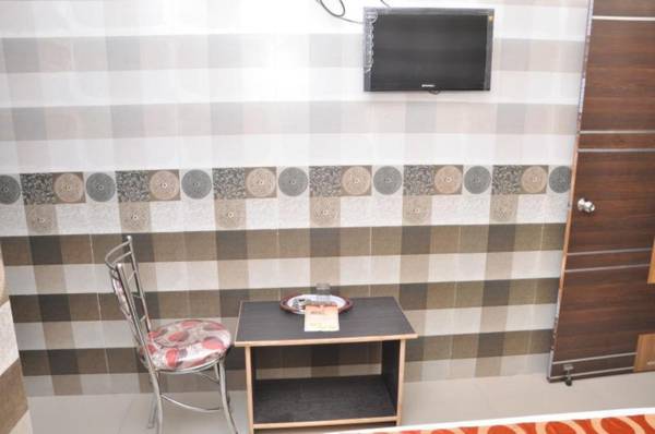 Addhuri Comforts Hotel