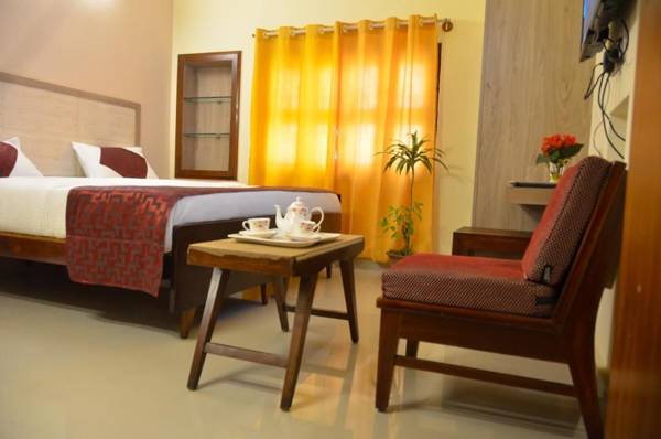 Kaveri Hotel Bed & Breakfast