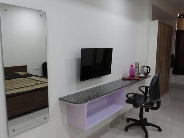 Workspace - Sugamya Corner Guesthouse