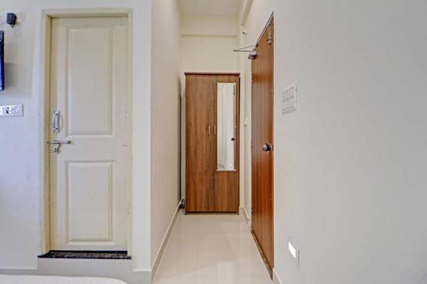 Capital O 92044 Mithra Hotels