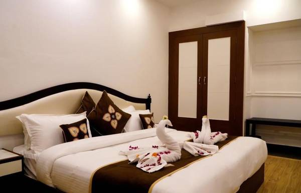 Hotel Kamakshi Grand By Royal Collection - Hotels in Mussoorie