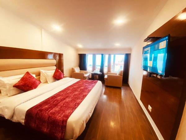 Hotel Royal Classic @ Mall Road Mussoorie