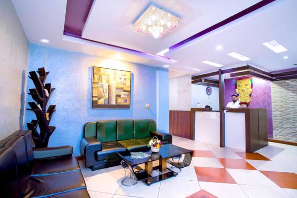 MISTY MEADOWS MUNNAR