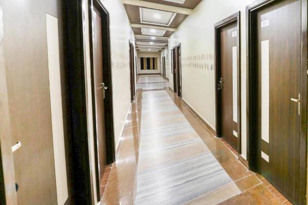 SPOT ON 75660 Radhey Krishna Dham