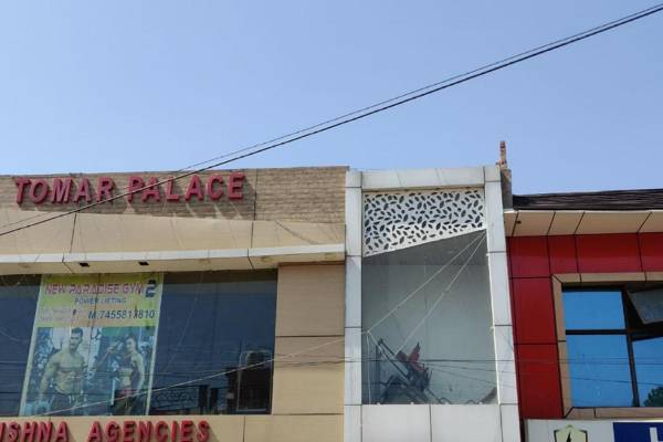 OYO 80763 Hotel Tomar Palace