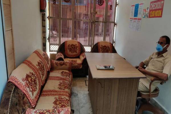 OYO 80763 Hotel Tomar Palace