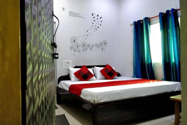 Goroomgo Brij Dham Guest House Mathura 