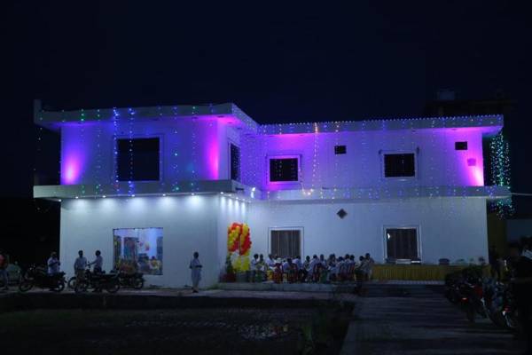 POP 88749 Angoori Farm House