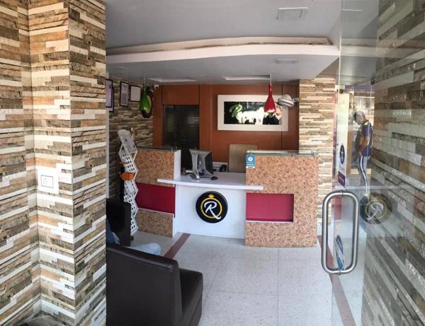 STAYMAKER Hotel Royal Inn