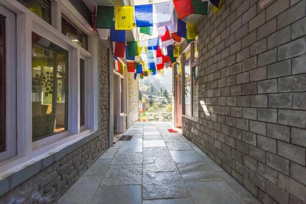 The Deephill Vivid Manali