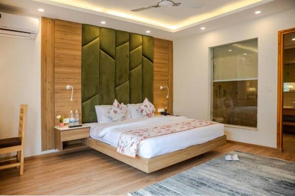 Anand Vardhan Resorts