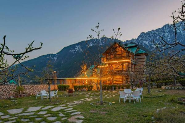 StayVista at Lost in the Alps