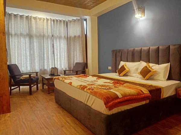 Hotel Link Way-A Riverside Hotel