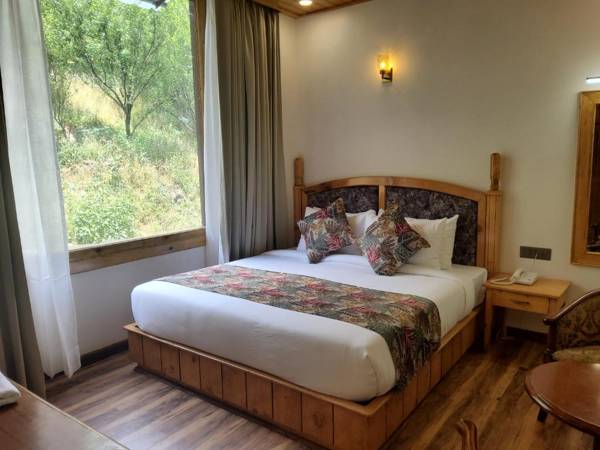 SHIRAR RESORT AND SPA