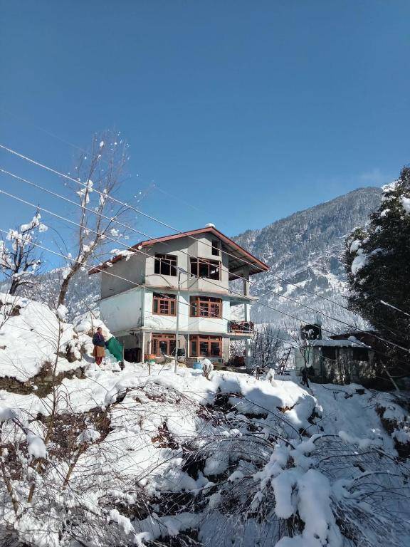 Pahadi Manzil Mountain Home