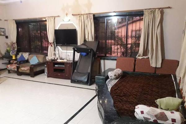 Gold Next With Swimming Pool 6 BHK