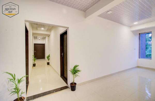 The Mountain Mist Hotel