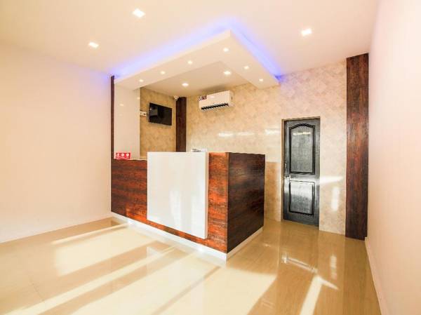 OYO 16582 Hotel Shin