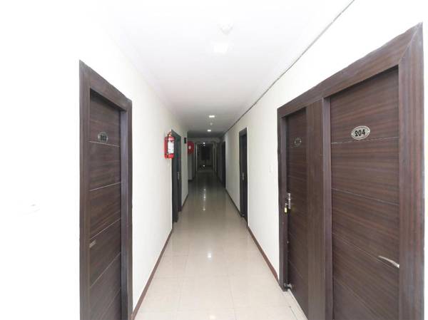 OYO 23009 Hotel Maxx