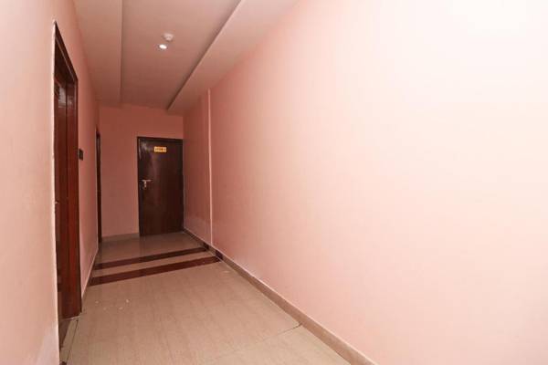 Capital O 29861 Mayur Motel & Resort