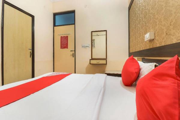 OYO 60098 Radhey Inn