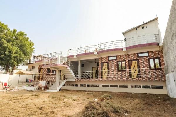 OYO 63611 Rajeshwari Marriage Lawn