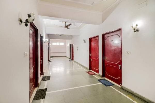 SPOT ON 66997 Jc Guest House