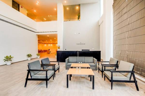 OYO Townhouse 310 Landmark