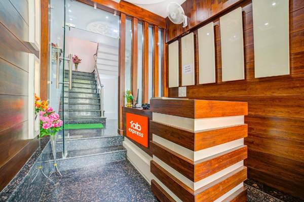 FabExpress The Uhas Gomti Nagar