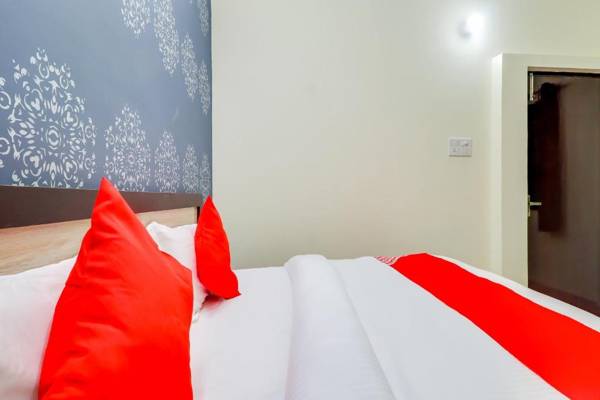 OYO Flagship 76905 Silver Tree Inn