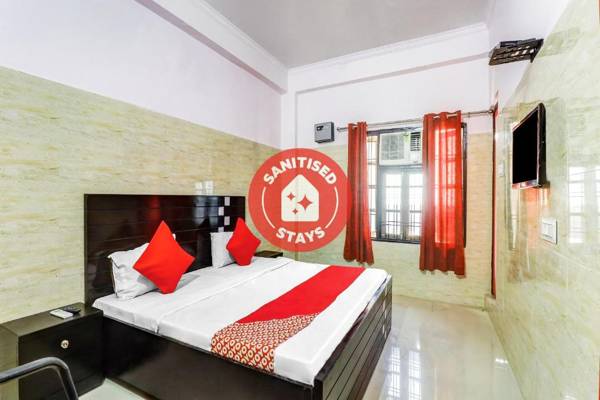 OYO 77297 Hotel Mauryans