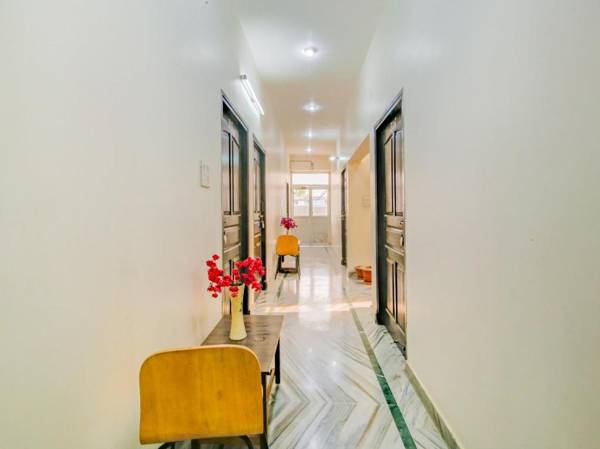 Capital O 81098 Hotel Royal Panjab