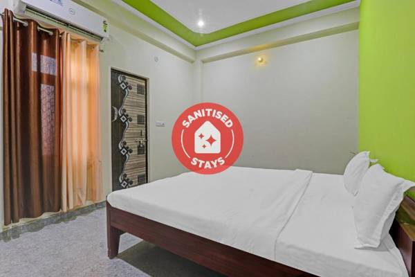 OYO 81052 Shiv Palace