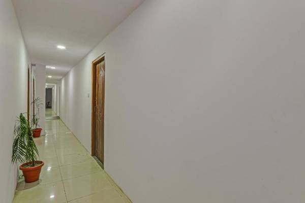 OYO Flagship 81559 Hotel Diamond Inn