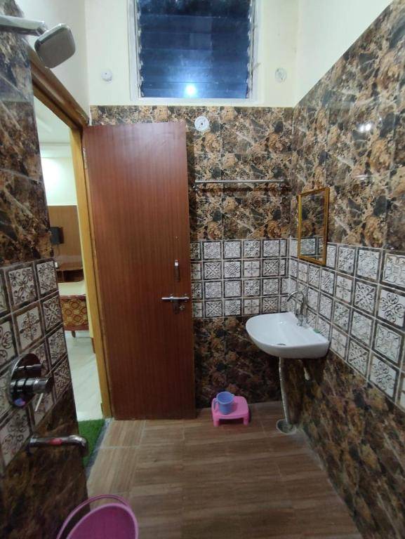 Capital O 82983 Shiv Shakti Resort