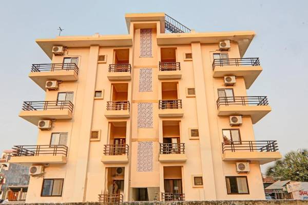 Capital O 84600 Madhurima Residency